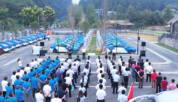 打造旅游服務(wù)新名片 武陵源百丈峽汽車驛站正式開(kāi)園