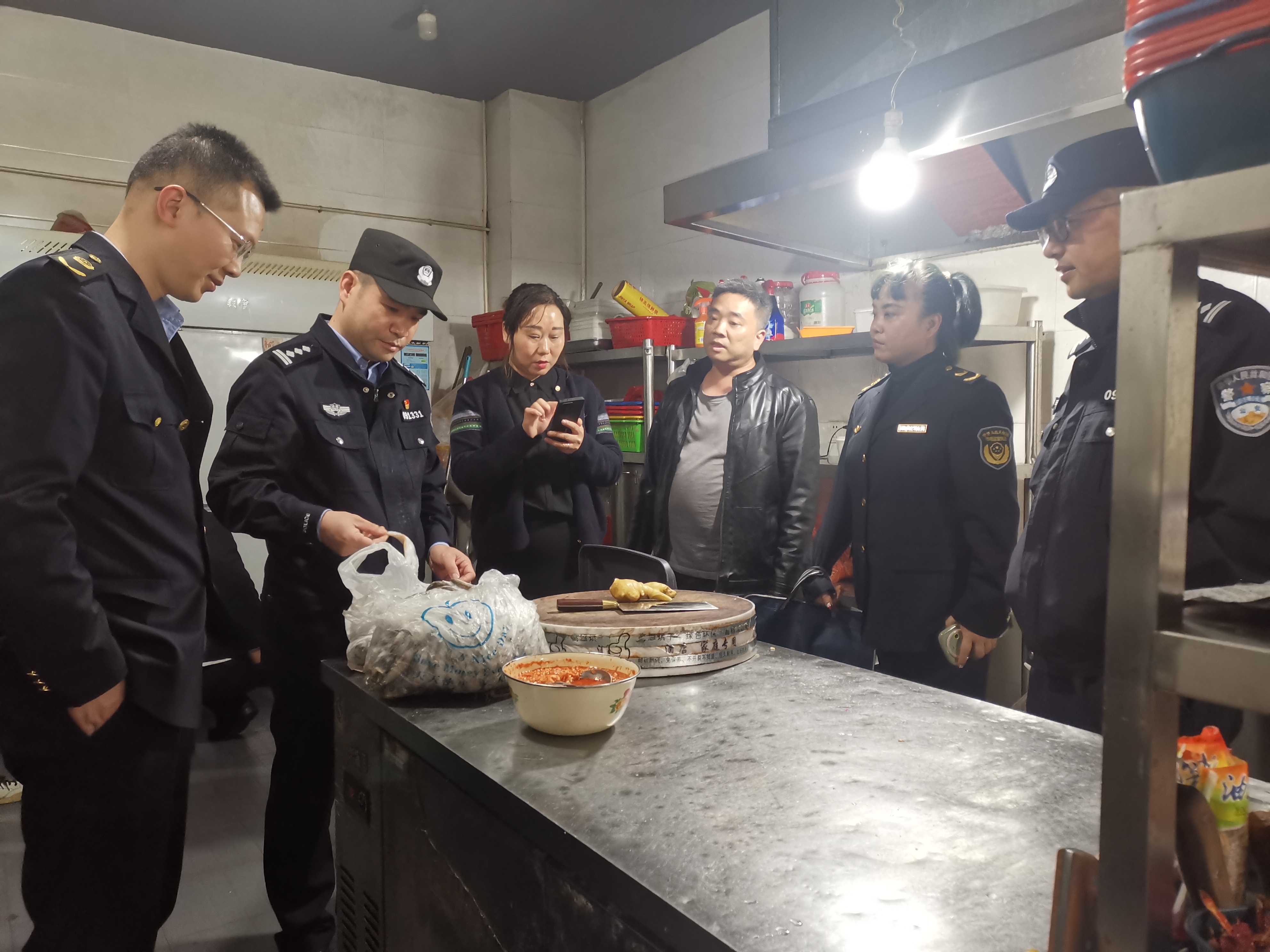 【冬季行动】武陵源公安：聚焦民生“食”事 守护群众“舌尖上的安全”