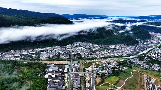 别赶时间赶春风！在索溪峪旅游度假区这样过春天→
