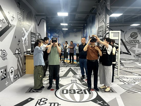 武陵源区开展2025年全国科技工作者日暨科技活动周系列活动