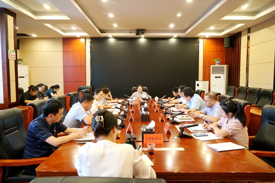 武陵源区召开优化离境退税政策扩大入境消费座谈会