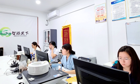 【防汛进行时】强降雨突阻张家界之旅 智游天下公司暖心护航化解游客焦虑