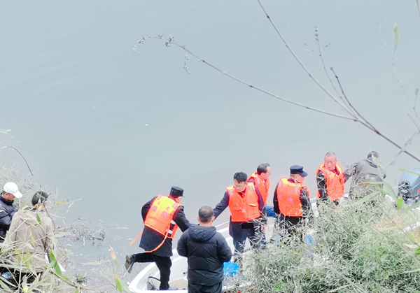 武陵源区开展非法垂钓专项整治行动 守护协合水库碧水安澜